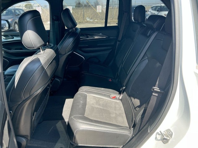 2022 Jeep Grand Cherokee Altitude
