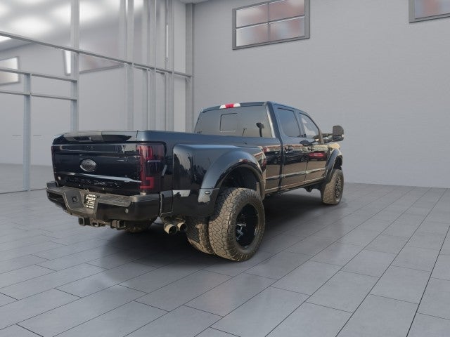 2017 Ford Super Duty F-350 DRW Lariat