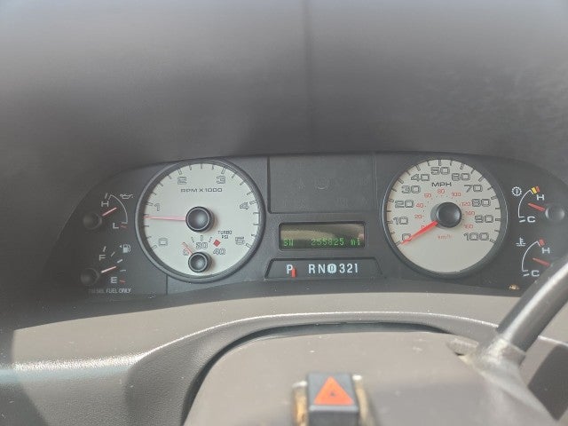 2006 Ford Super Duty F-350 DRW Lariat