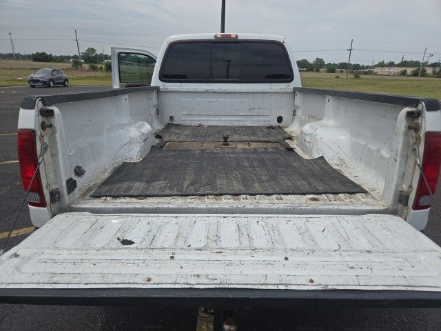 2006 Ford Super Duty F-350 DRW Lariat