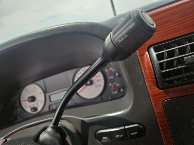 2006 Ford Super Duty F-350 DRW Lariat