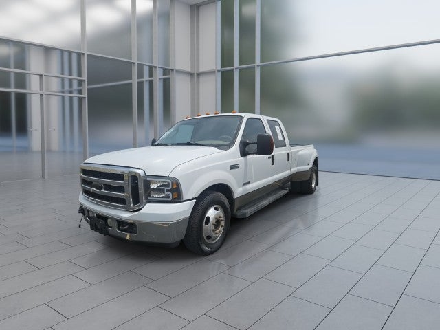 2006 Ford Super Duty F-350 DRW Lariat
