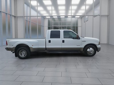 2006 Ford Super Duty F-350 DRW Lariat