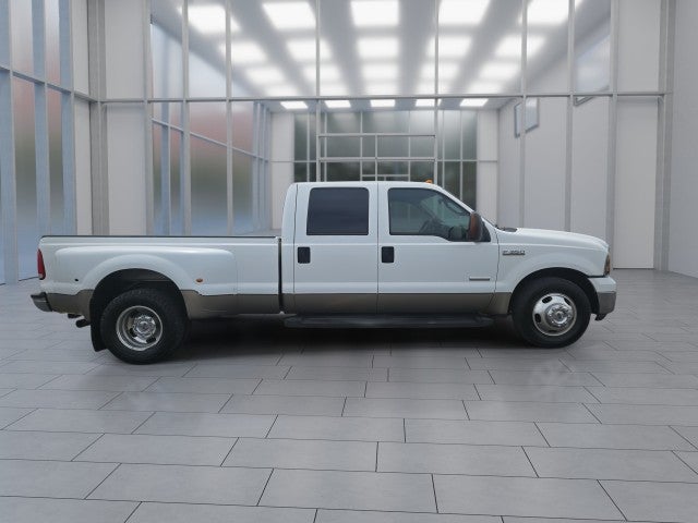 2006 Ford Super Duty F-350 DRW Lariat