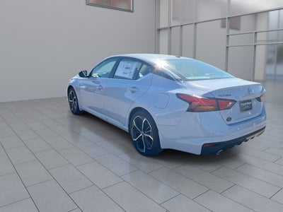 2025 Nissan Altima SR