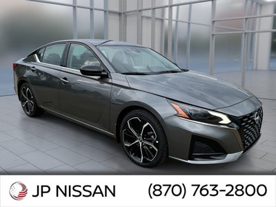 2025 Nissan Altima SR