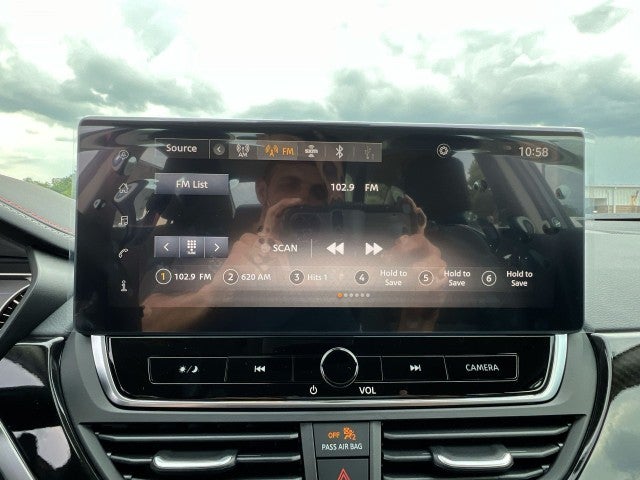 2025 Nissan Altima SR