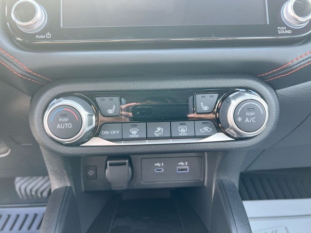 2025 Nissan Versa SR