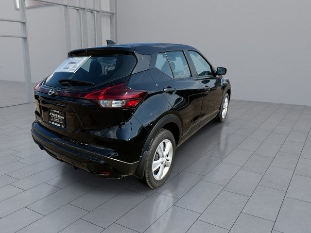2025 Nissan Kicks Play S