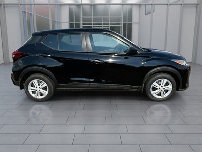 2025 Nissan Kicks Play S