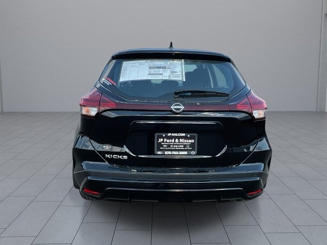 2025 Nissan Kicks Play S