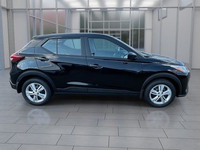 2025 Nissan Kicks Play S
