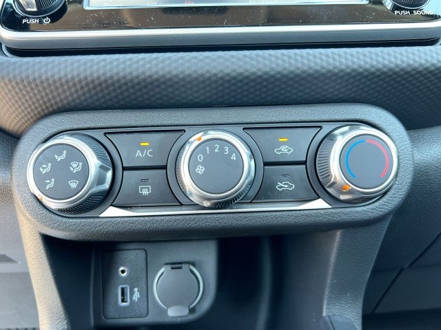 2025 Nissan Kicks Play S