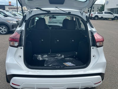 2025 Nissan Kicks Play S