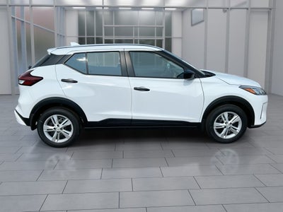 2025 Nissan Kicks Play S