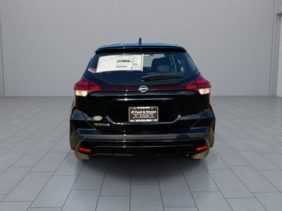 2025 Nissan Kicks Play S