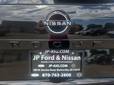 2026 Nissan Rogue Dark Armor