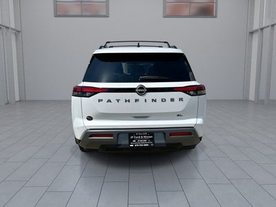 2026 Nissan Pathfinder SL