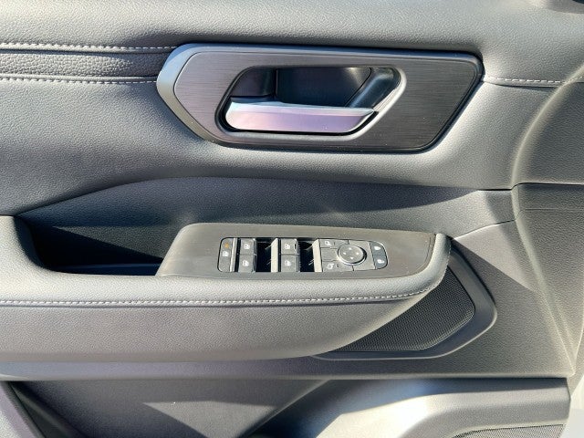 2026 Nissan Armada SV