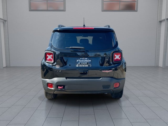 2023 Jeep Renegade Trailhawk
