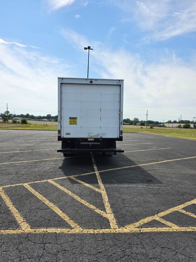 2020 GMC Savana Commercial Cutaway Work Van DRW