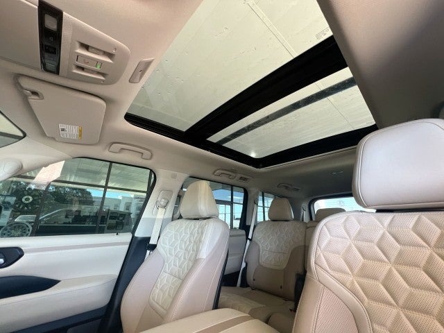2025 Nissan Armada Platinum
